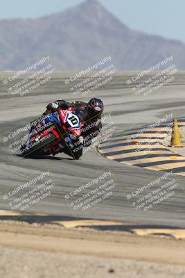 media/Oct-02-2025-Racers Edge (Thu) [[2c91cb6ab3]]/2-A Group/Session 5-Turn 12 (130pm)/